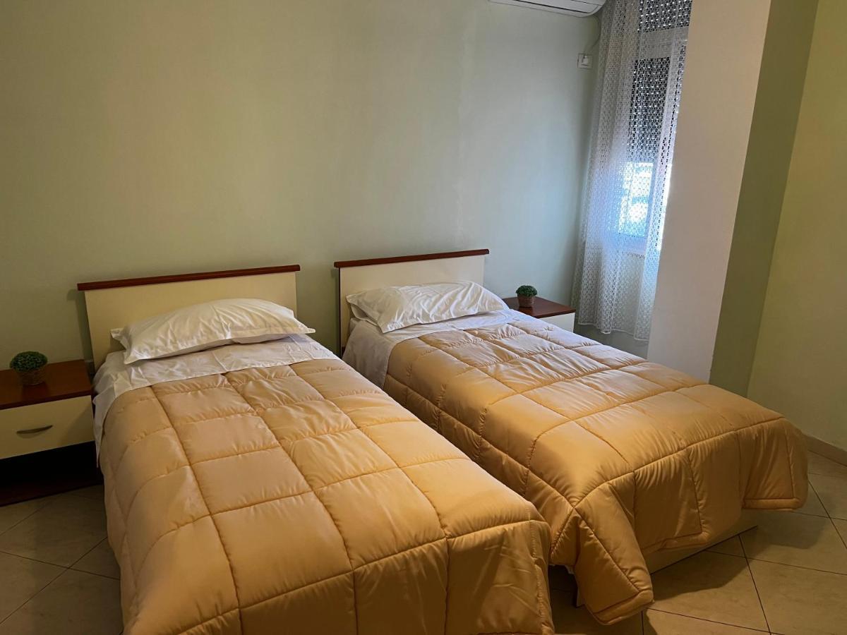 City Central Apartment 2 Тирана Екстериор снимка