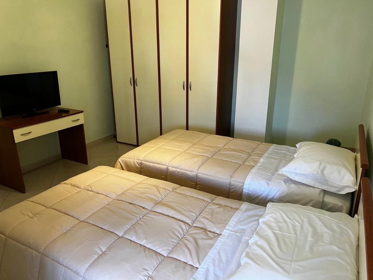 City Central Apartment 2 Тирана Екстериор снимка